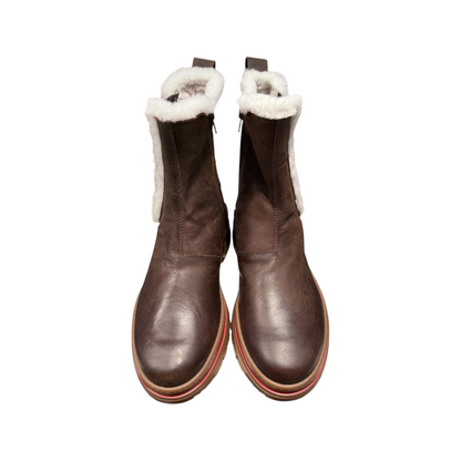 Big Shoes  |  Braun Stiefel Gefüttert
