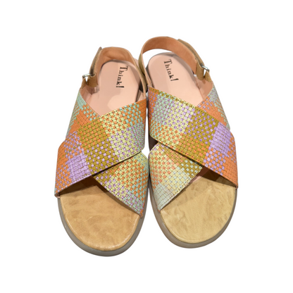 ¡PENSAR! | Sandalia Pastel Regenbogen