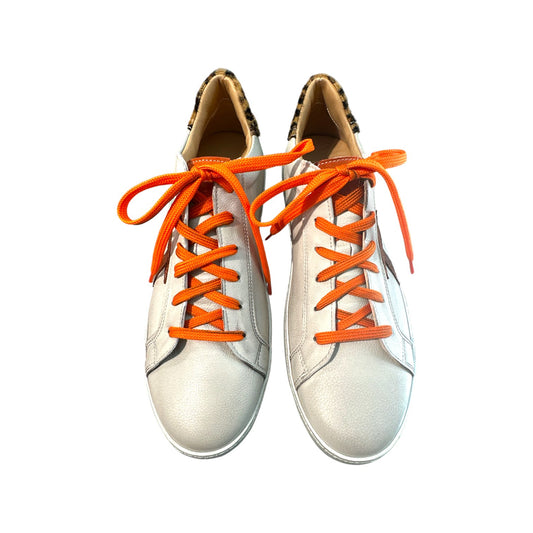 Big Shoes Privé  |  Leo/White Sneaker